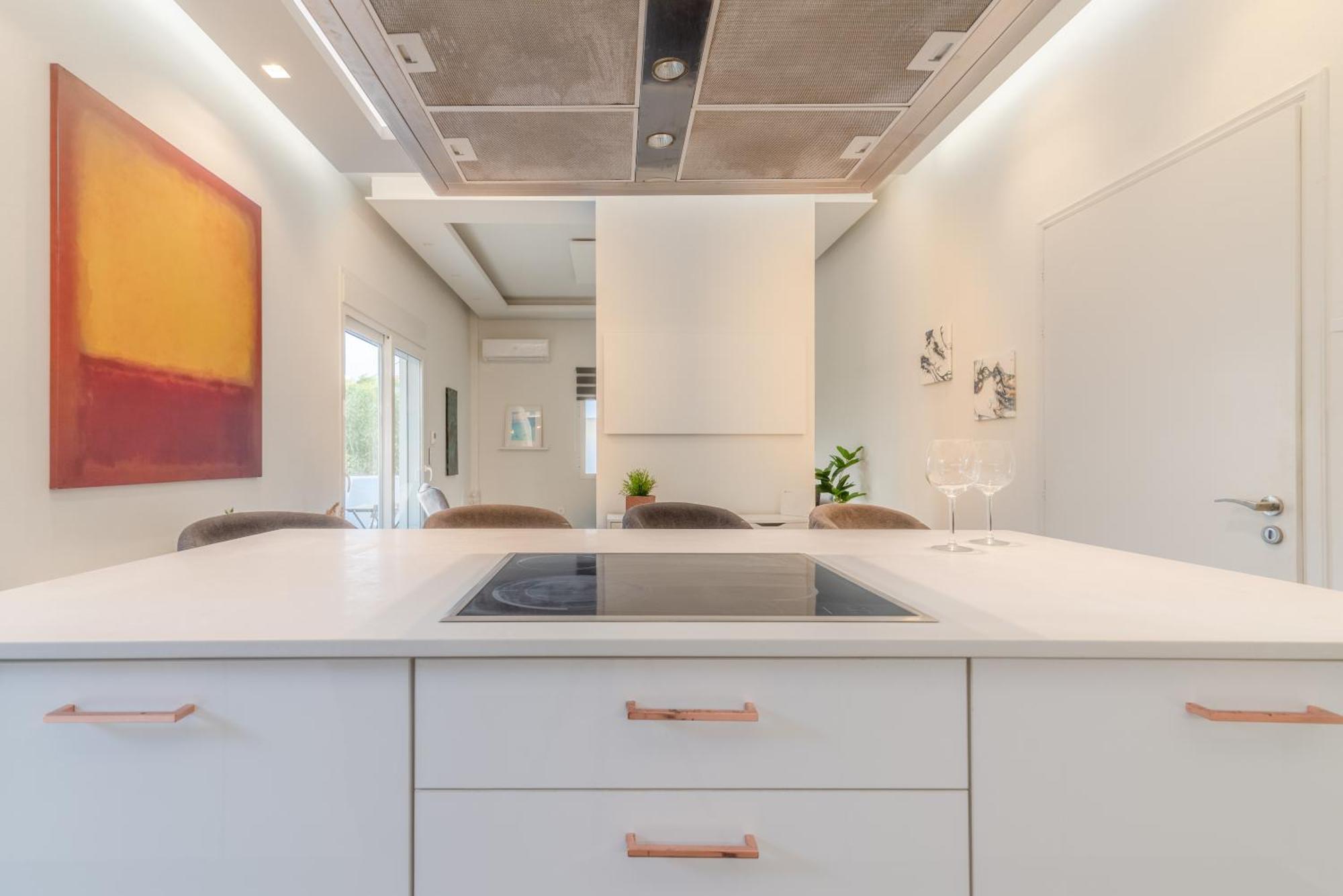 Misty Grey Apartment Near City Centre Ираклио Екстериор снимка