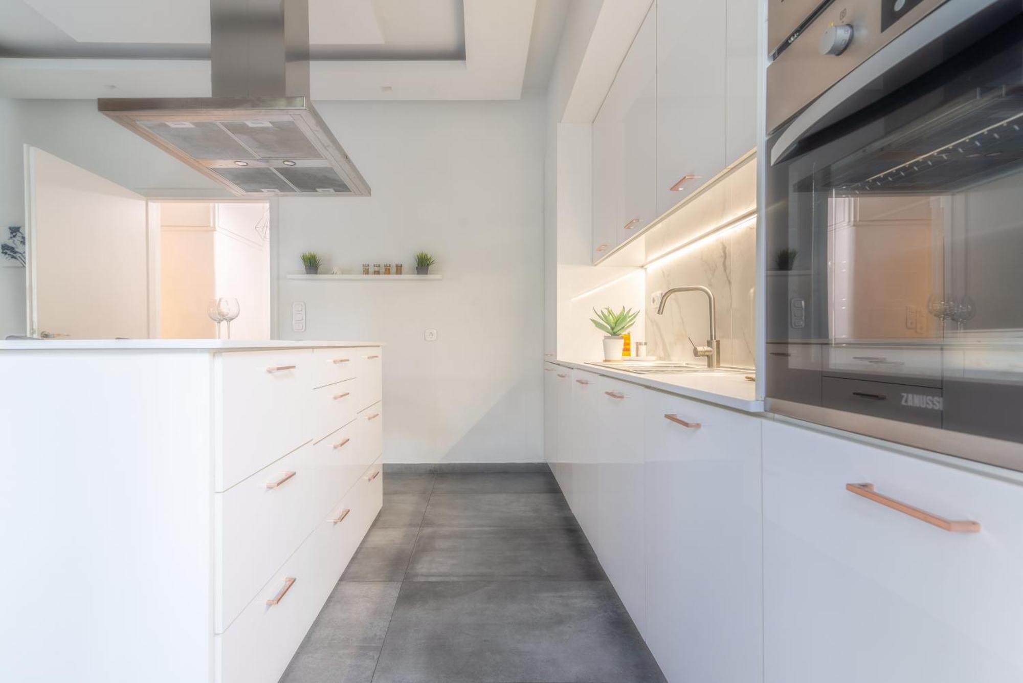 Misty Grey Apartment Near City Centre Ираклио Екстериор снимка